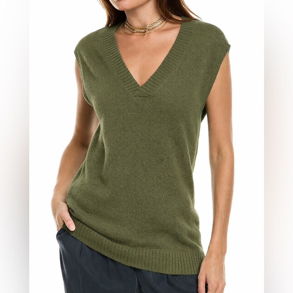 NWT - Kier+J V-Neck Wool Cashmere-Blend Vest in Olive Green Size Large